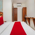 Hotel Golden Sands Inn Aslpha